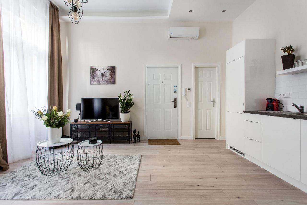 Stylish Central Apartment For The Best City Break Budapest Exterior photo